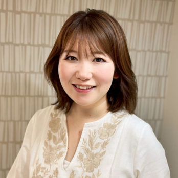 オーナーネイリスト 冨田 舞衣子